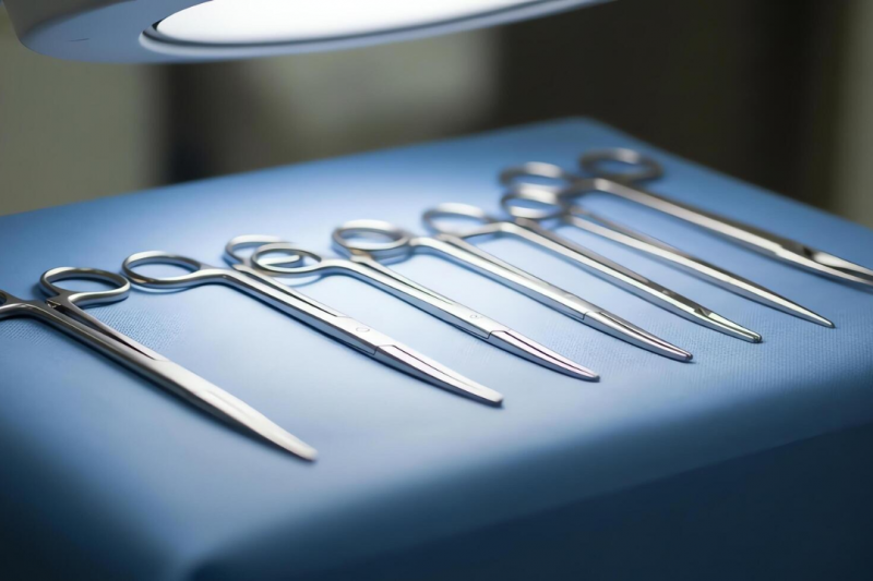 Tesouras Cirúrgicas: Funções, Tipos e Cuidados Essenciais para Uso Seguro